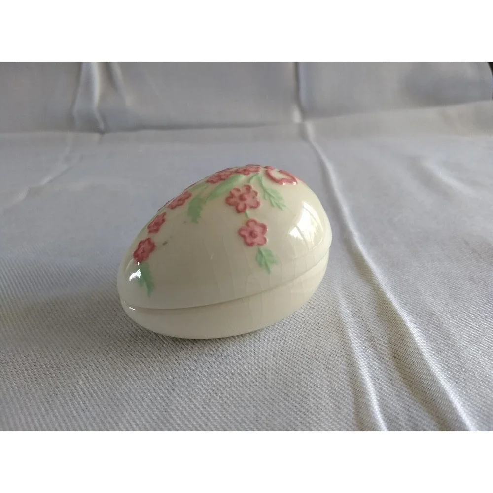 2 Bunny Knobler Japan Stainless Spreader Knives + Ceramic Egg Trinket Box Floral